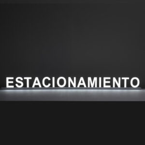 Letras Corporeas Retroiluminadas Estacionamiento